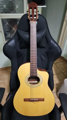 Violão Giannini Brasil em embuia novo eletroacustico