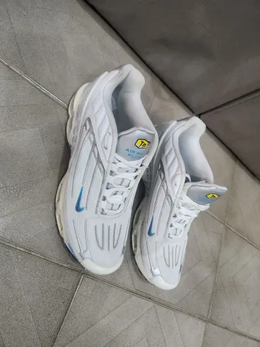 Tênis Nike air max plus n. 43