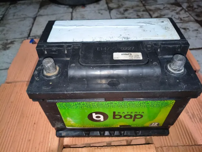 Vende-se essa bateria 60ah