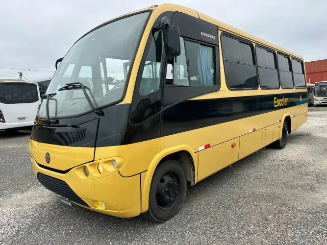 Micro ônibus Mercedes