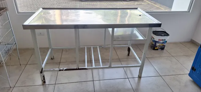 Mesa de Inox grande