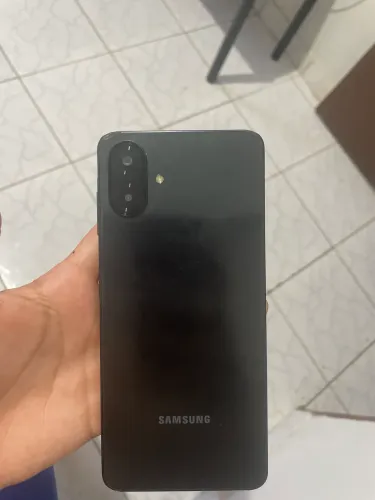 Celular a 07 seminovo perfeito estado