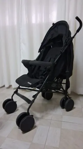 Carrinho de bebê cosco