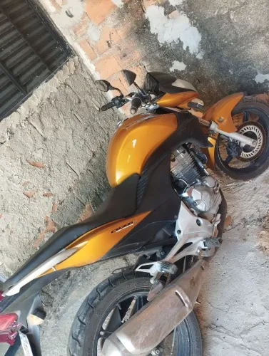 Vende se cb 300