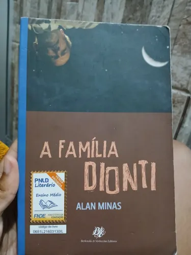 Livro- A Família Dionti- Alan Minas