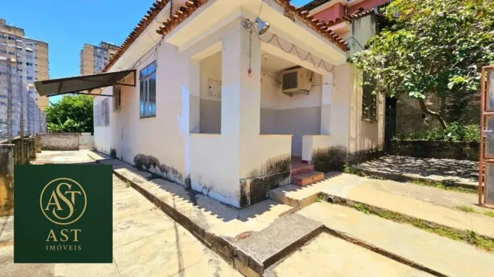 AST IMÓVEIS VENDE Casa linear com quintal, varanda, 4 quartos, 120 m² por R$ 300.000 - Fon