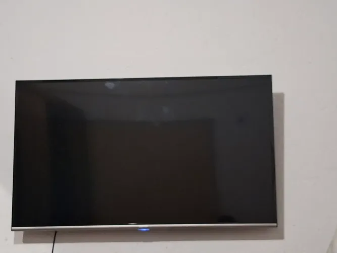 Tv SEMP/ TCL 50 POLEGADAS