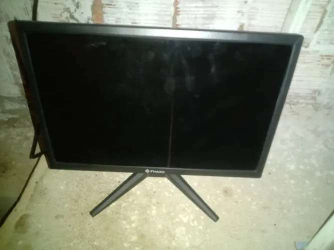 Monitor com defeito 19 polegadas