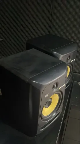 Monitor de áudio KRK ROKIT 8 ( par )