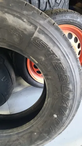 PNEU 215/75R17,5 USADO 