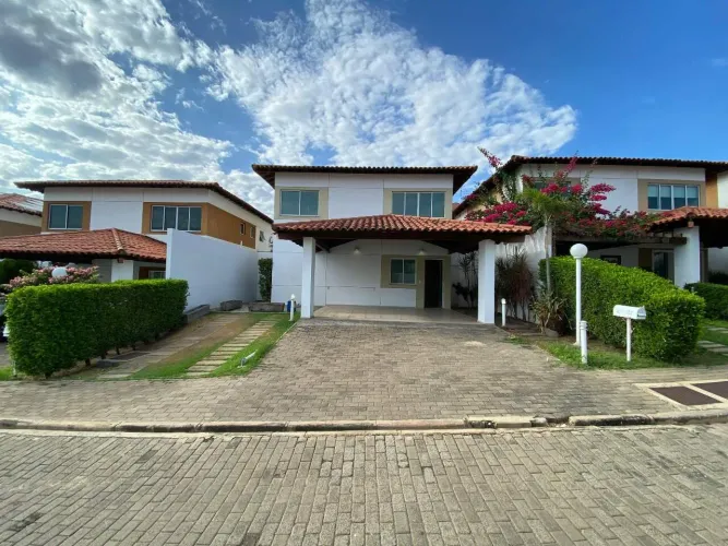 Casa em Condomínio