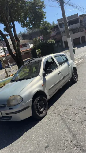 Renault Clio RN/ Expression 1.6 16V 5P 2001