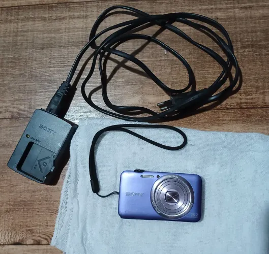 Camera Cybershot DSC-WX7
