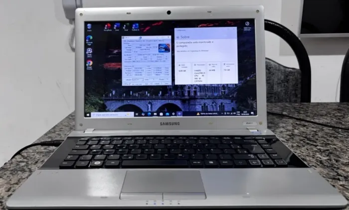 Notebook Samsung rv 411 com i5 560m de 2.66 ghz c turbo 3.2 c ssd 120 c 6 gb windows10