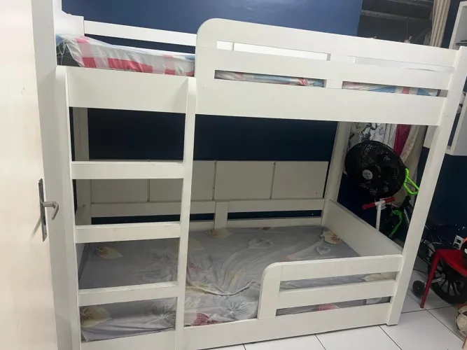 Cama beliche seminova 