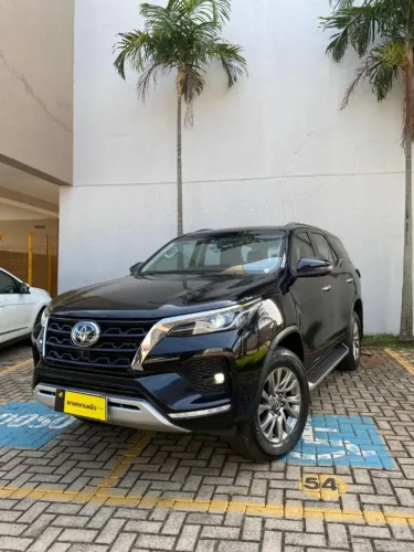 Toyota Hilux SW4 SRX 4X4 2.8 TDI 16V Dies. Aut. 2022