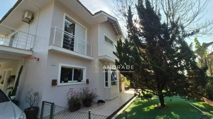 Casa 4 dormitórios (2 suítes) | 360m² | Vista permanente para preservação | Granja Viana K