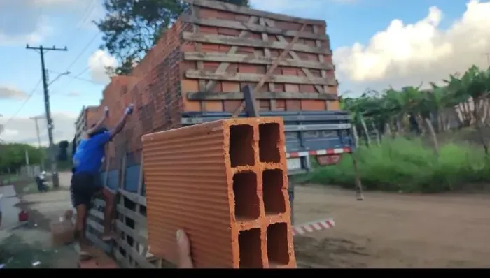 Bloco cerâmico de 1° qualidade 