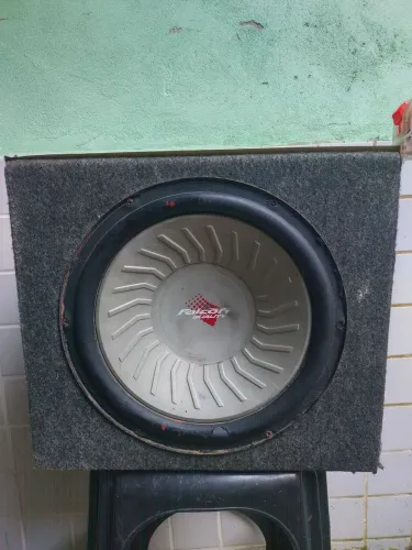 Caixa de som sub Falcon 150W