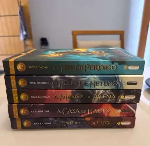 KIT LIVROS HÉROIS DO OLIMPO - 5 LIVROS - NOVOS