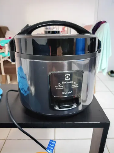 Panela de Arroz Elétrica Eletrolux Rita Lobo