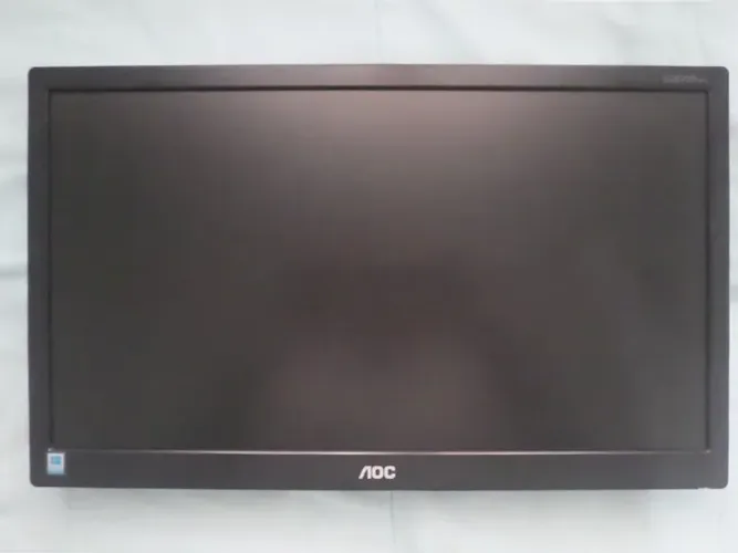 Monitor AOC LCD Usado