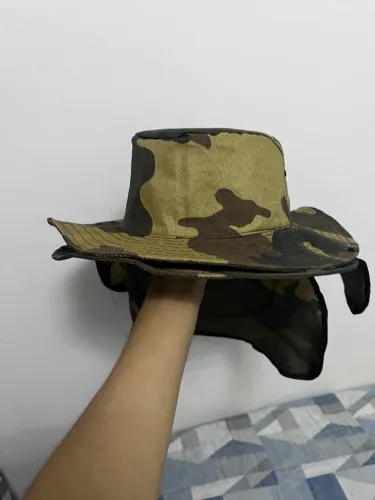 Chapéu camuflado, para proteger do sol com muito estilo 
