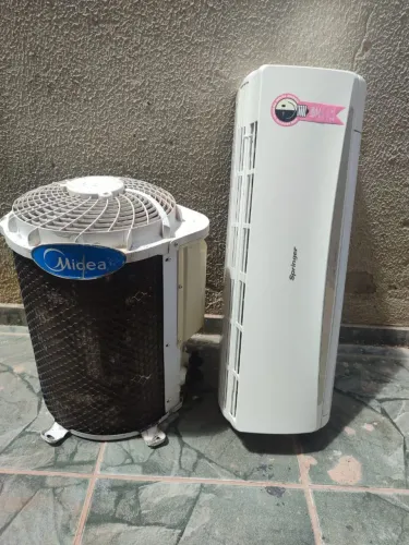 Ar condicionado 