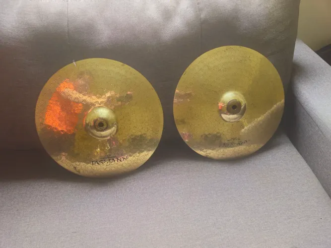 Hats Tasman Octagon 13