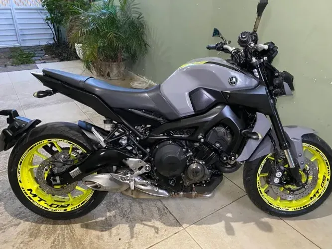 YAMAHA MT09 
