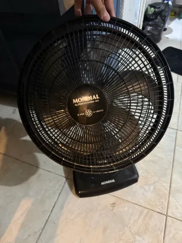 Ventilador Mondial com 3 velocidades, 6 pás, super potência 40