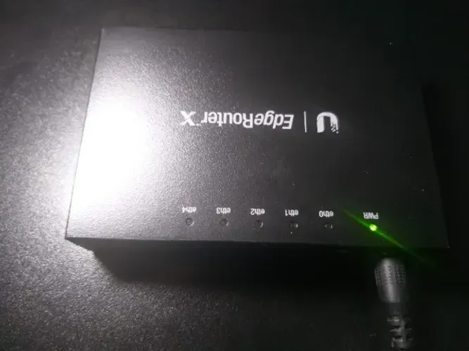 Edgerouter X - 5 portas 3.0.1 (firmware atualizada)