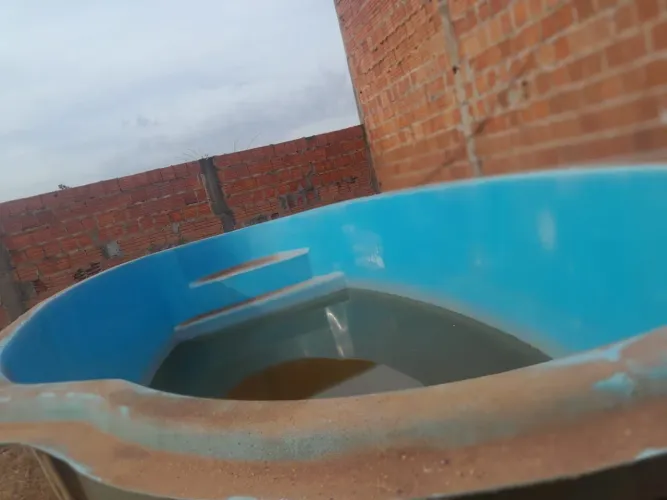 Estou vendendo essa piscina nova,aceito proposta.