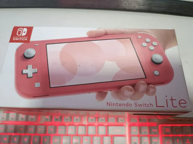 caixa vazia de Nintendo Switch lite