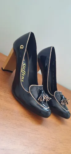 Sapato Carmen Steffens número 38