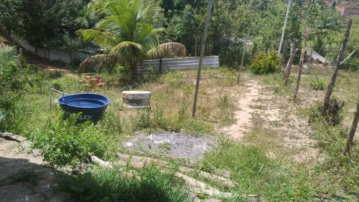 Casa com terreno 10m por 20m
