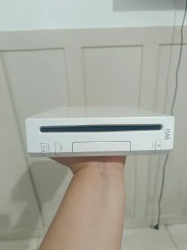 NINTENDO WII COM 7 JOGOS INCLUSOS