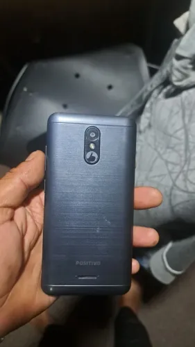 Celular positivo 