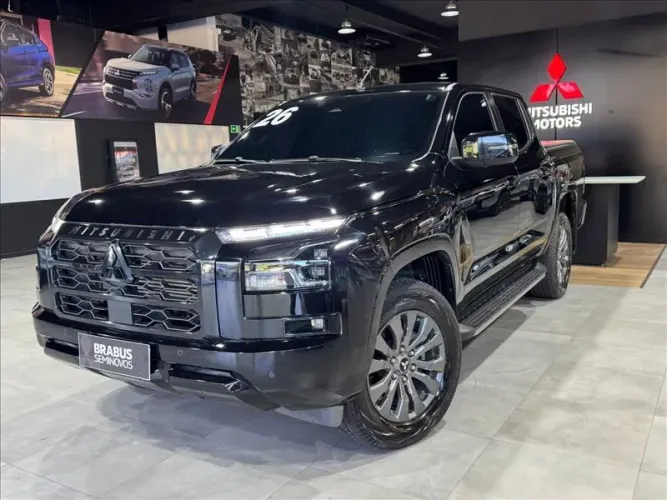 Mitsubishi TRITON HPE-S 2.4 CD 4X4 TB Diesel Aut. 2026