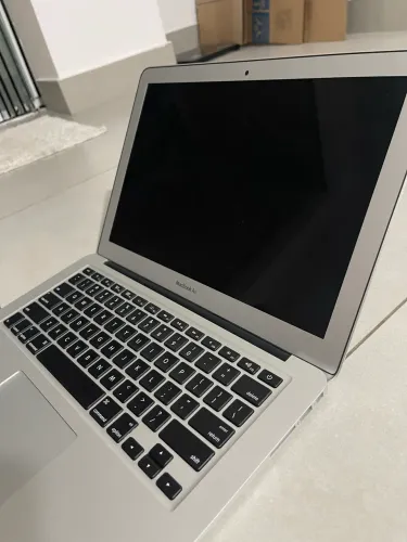 MacBook Air 13? 2017 - Muito Conservado