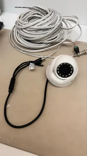 Câmera Intelbras VMH 1120 D + Cabo Coaxial Híbrido 4mm