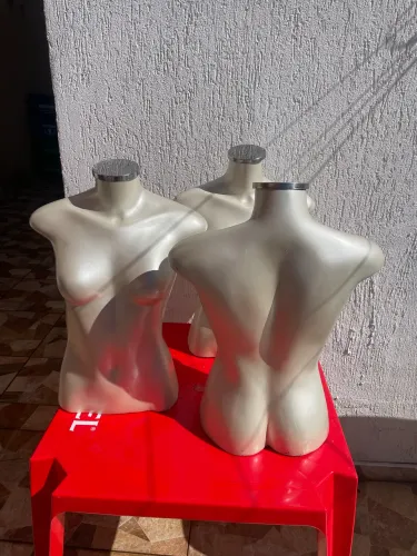 Manequins