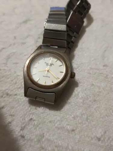 Relógio feminino PIERRE CARDIN