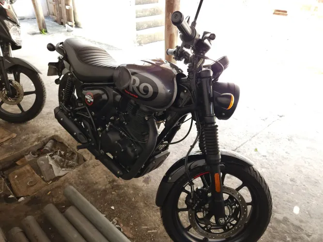 Royal Enfield Hunter 350 2025 garantia de fábrica