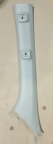 moldura de acabamento interno da coluna do para-brisa Coluna A L200 TRITON 2018