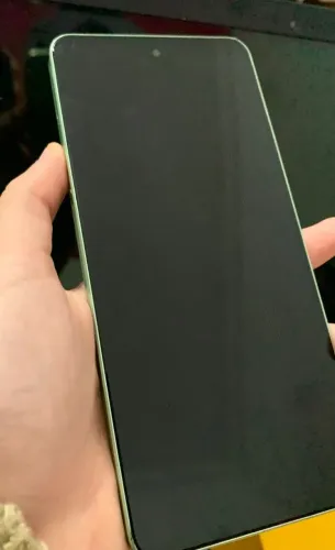 Vendo celular realme c67 de 256 gb funcionando ok 