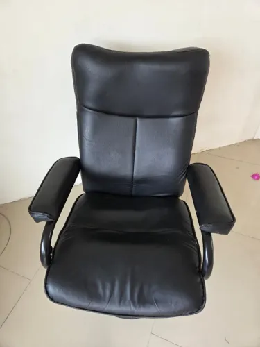 2 x POLTRONA RECLINÁVEL COM PUFF CAPONE