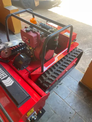 Roçadeira controle remoto à diesel e elétrica