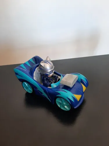 Carrinho Menino Gato