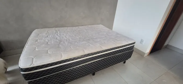 Cama box + Colchao Plumatex Casal